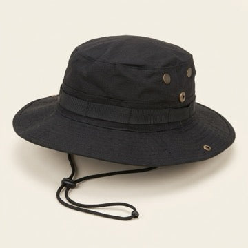 Black ESCUDO hat